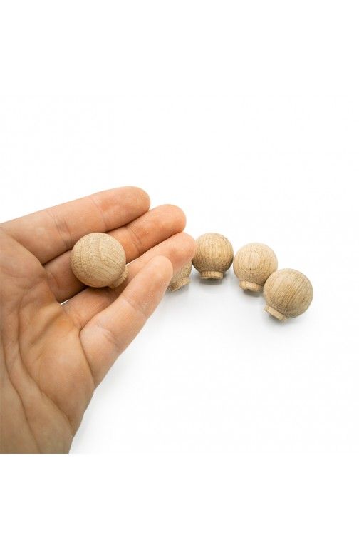 Medinė ąžuolo rankenėlė R28